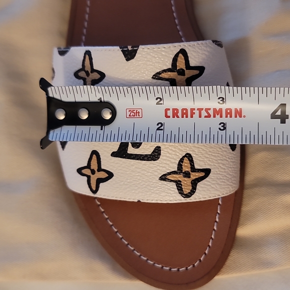 Louis VUITTON WILD AT HEART CREME GIANT MONOGRAM MULE SANDAL SIZE 40EU=10US BOX - Picture 16 of 16